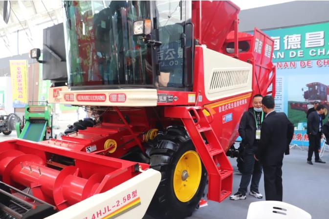 玉门市农机局：精准聚焦政策落地见效  高效实施农机购置补贴